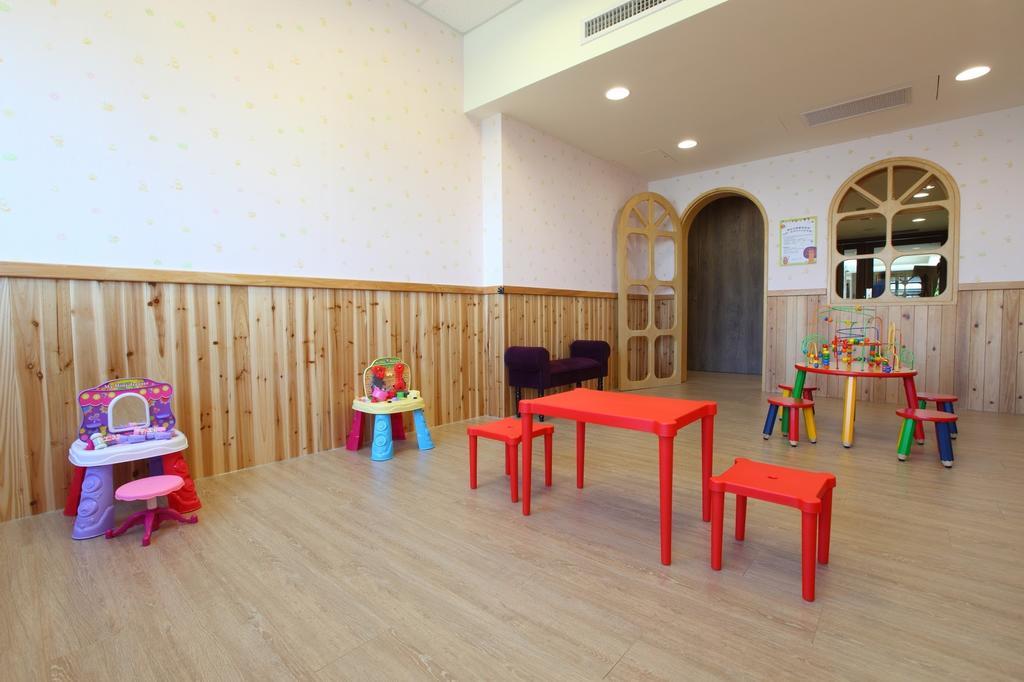 فندق شاتو دي شاين هوالين مدينة هوالين المظهر الخارجي الصورة Childcare center