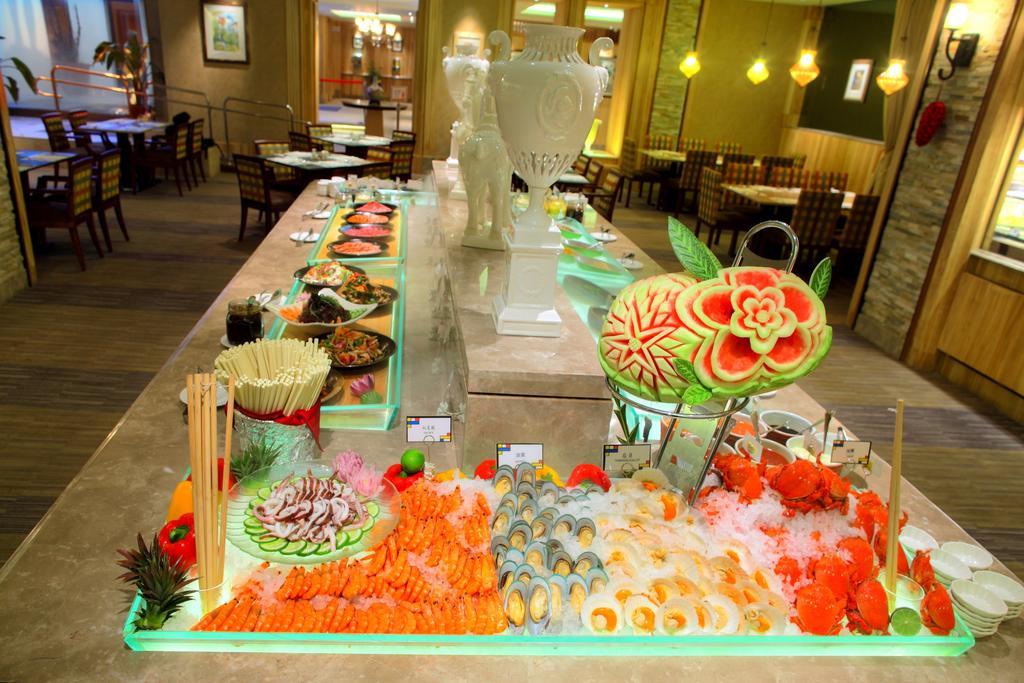 فندق شاتو دي شاين هوالين مدينة هوالين المظهر الخارجي الصورة A sushi bar in a hotel