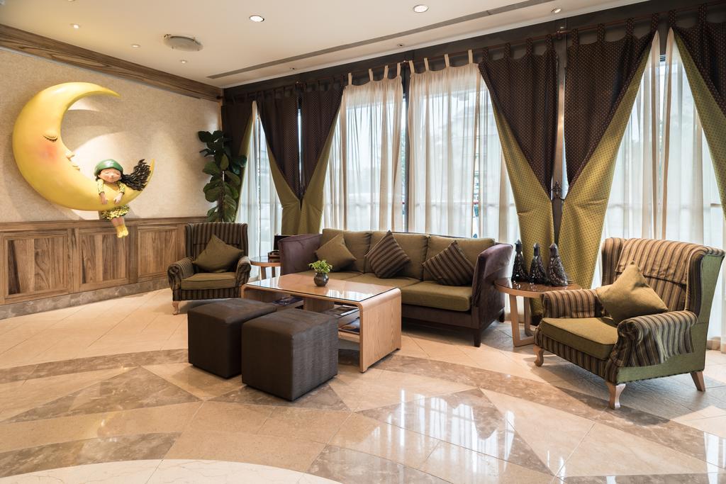 فندق شاتو دي شاين هوالين مدينة هوالين المظهر الخارجي الصورة The lobby of the hotel