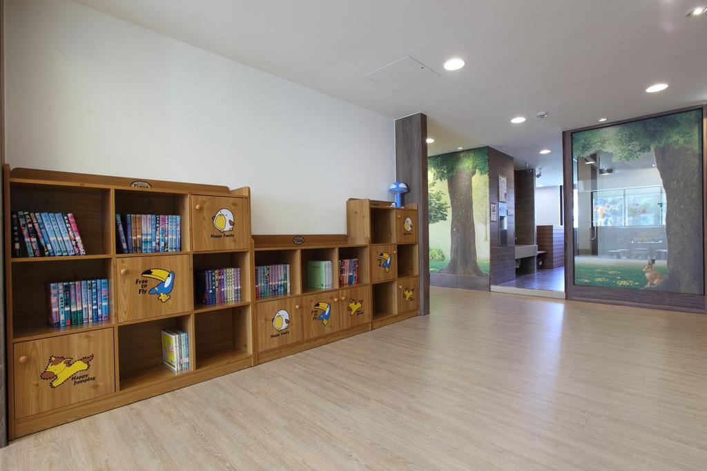 فندق شاتو دي شاين هوالين مدينة هوالين المظهر الخارجي الصورة Library