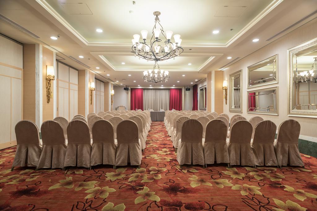 فندق شاتو دي شاين هوالين مدينة هوالين المظهر الخارجي الصورة The ballroom