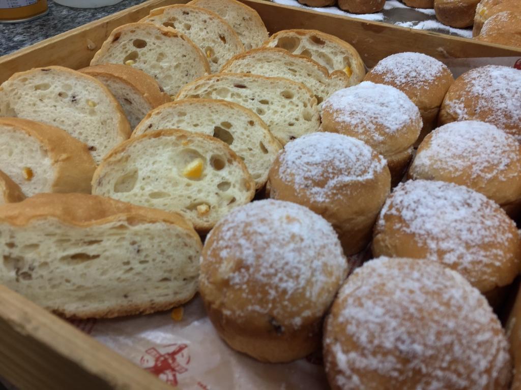 فندق شاتو دي شاين هوالين مدينة هوالين المظهر الخارجي الصورة Buns and bread