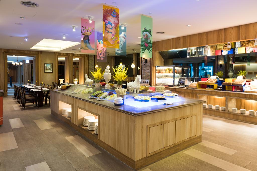 فندق شاتو دي شاين هوالين مدينة هوالين المظهر الخارجي الصورة The buffet at the hotel